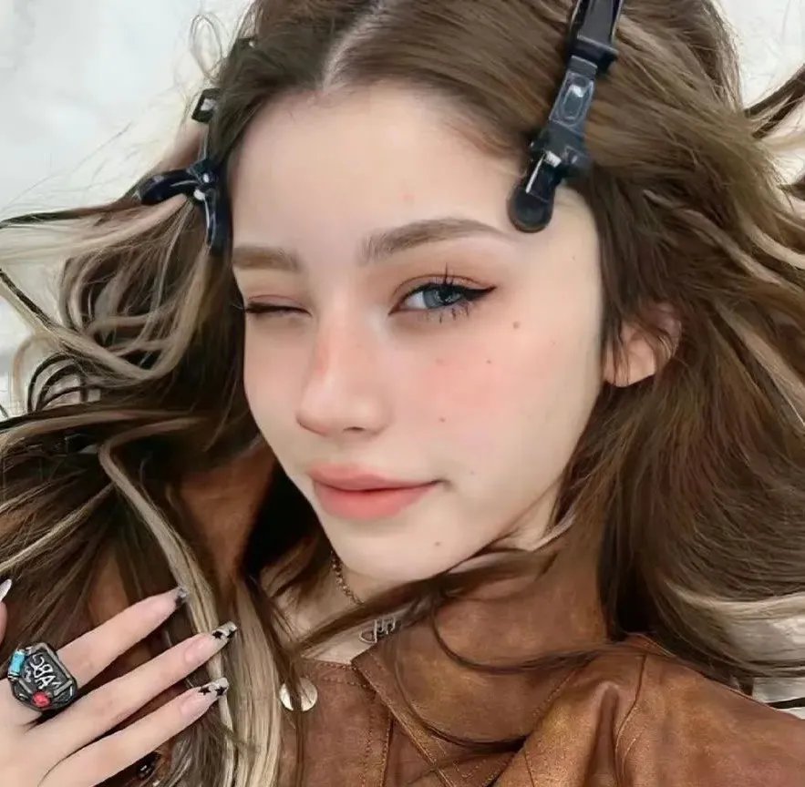 在微尘中漫舞